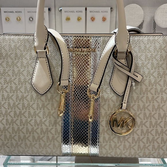 Michael Kors Sheila Medium Signature Logo and Metallic Satchel Crossbody CZ NWT - Picture 10 of 16